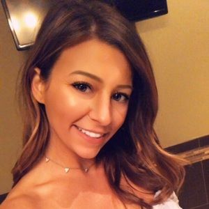 Meet your Posher, Christina